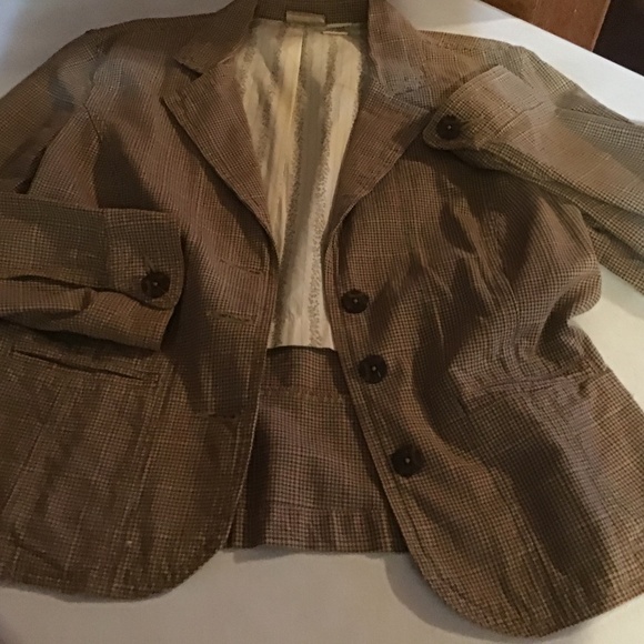 Women’s Tailored Blazer - Picture 7 of 7